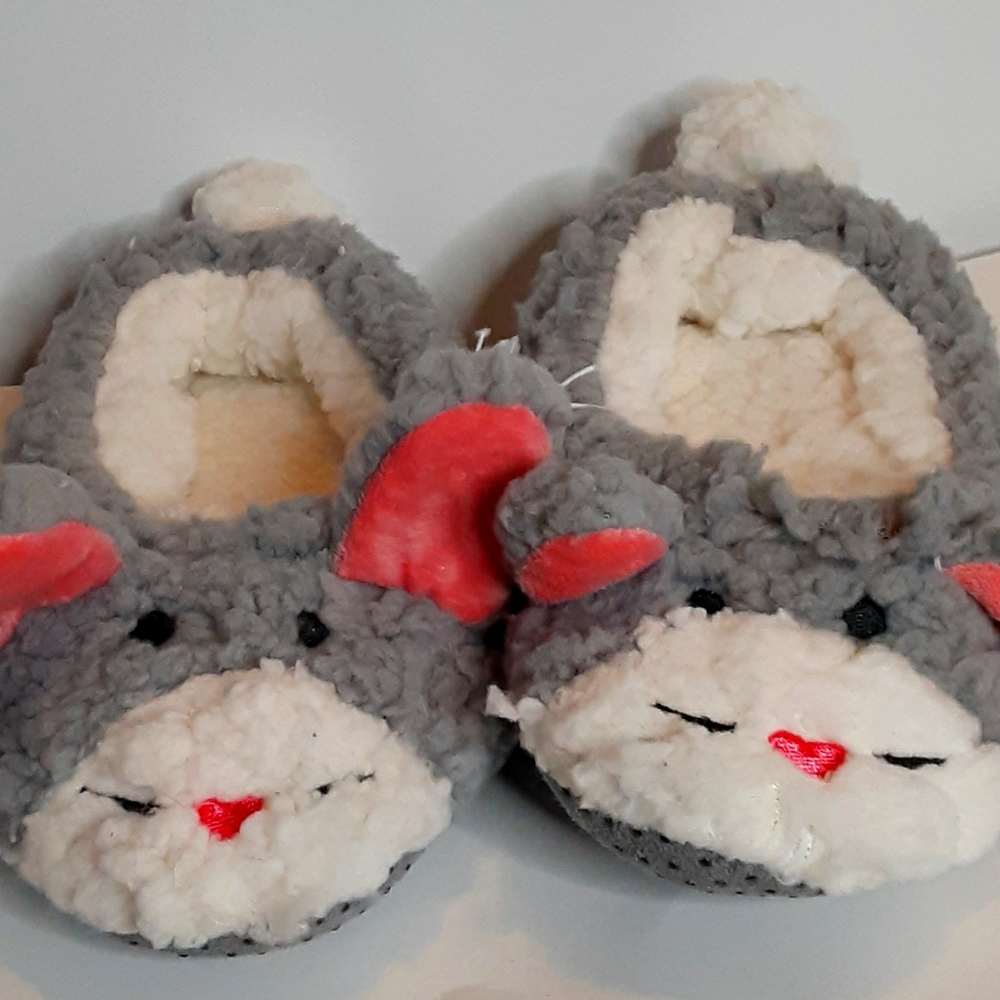 🛒Gray Bunny Slippers 📭 Kids Large 2-3 🏷NWT